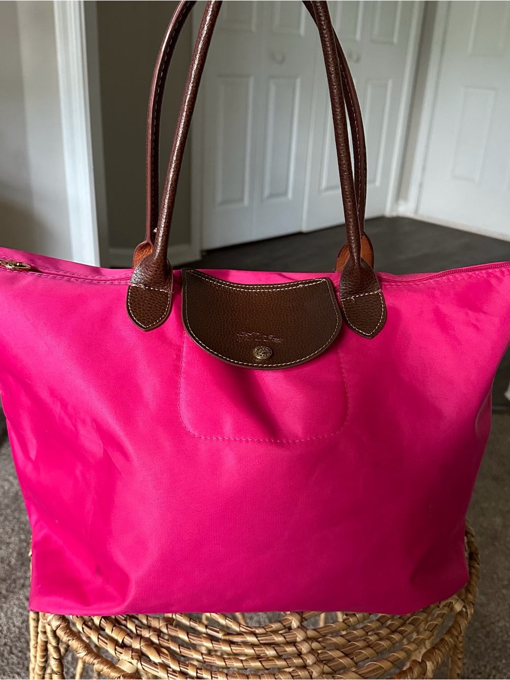 Longchamp Le Pliage Hot Pink Nylon Tote with Brown Leather Trim Large Travel Bag - Picture 2 of 16